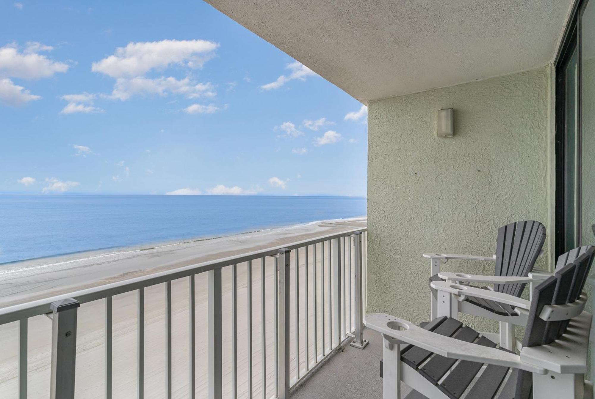 Sands Beach Club Briarcliffe Acres Exteriér fotografie